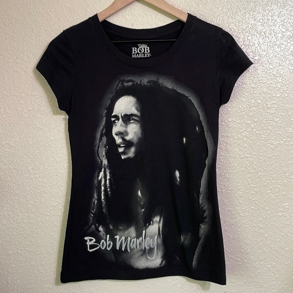 BOB Marley graphic T-shirt - Picture 1 of 7